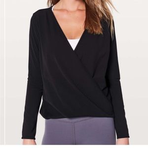 Lululemon black full freedom long sleeve top 10